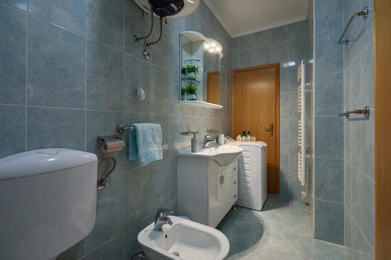 Apartman Ani Mlini Buitenkant foto