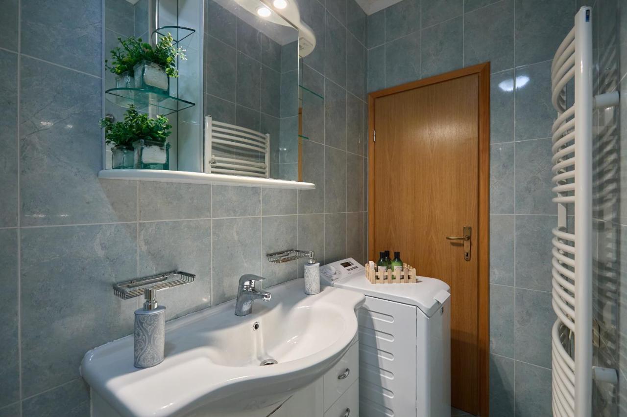 Apartman Ani Mlini Buitenkant foto